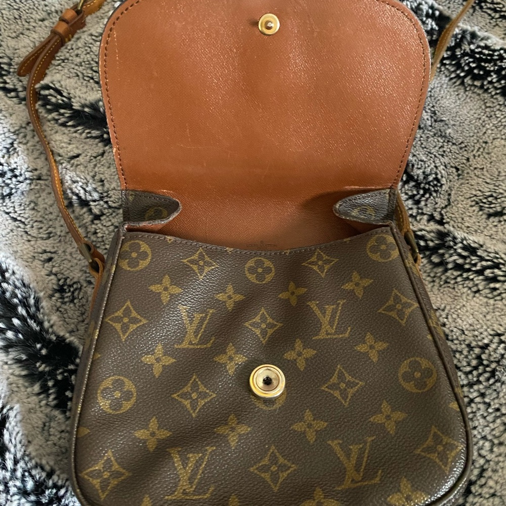 Louis Vuitton Saint Cloud Crossbody Bag - Picture 2 of 16